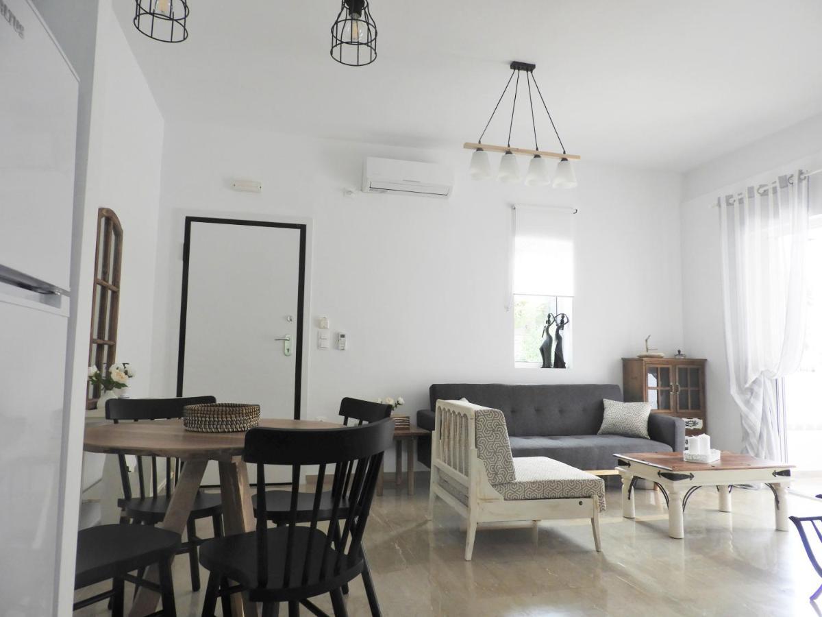 Sgs Luxury Apartments Xylokastro Bagian luar foto