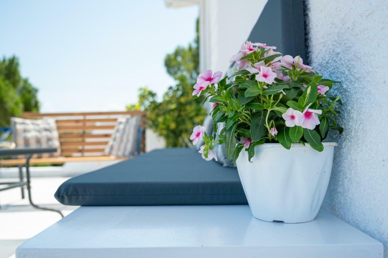 Sgs Luxury Apartments Xylokastro Bagian luar foto